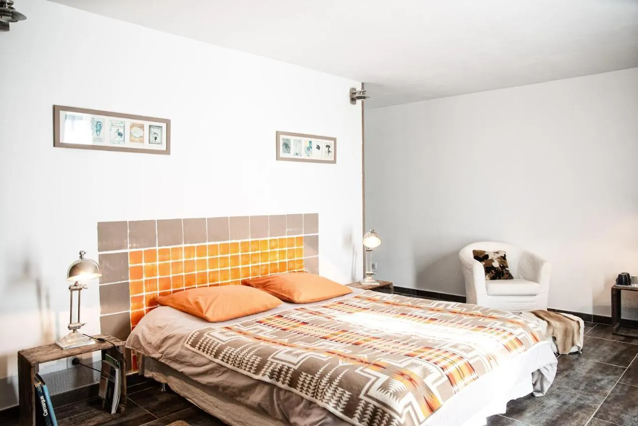 Bed and Breakfast Mas de Bouvet en Camargue à Albaron 0*,  France