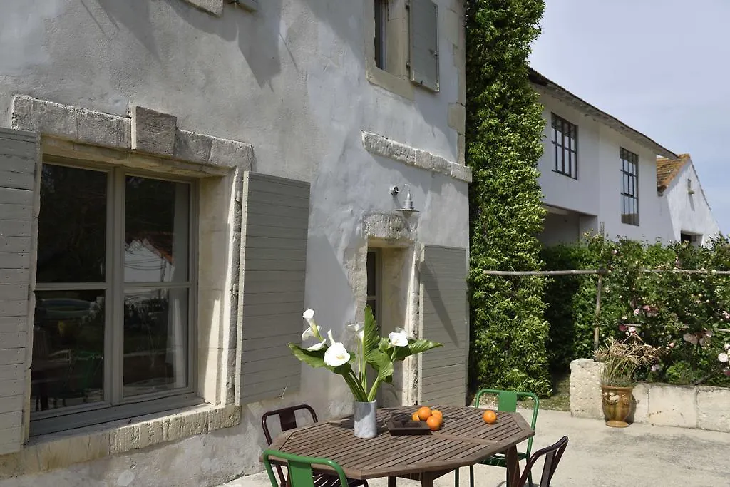 Mas De Bouvet En Camargue Bed & Breakfast Albaron