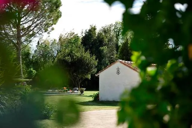 Mas De Bouvet En Camargue Bed & Breakfast Albaron