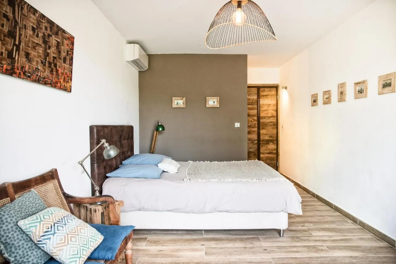 Mas De Bouvet En Camargue Bed & Breakfast Albaron 0*,