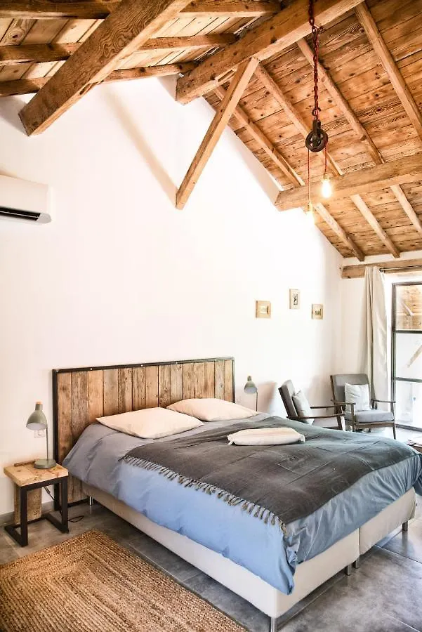 Couette-café Bed and Breakfast Mas de Bouvet en Camargue à Albaron